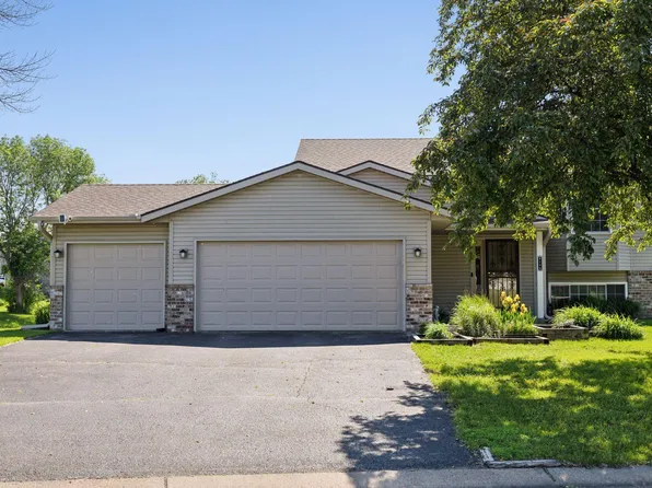 9106 Georgia Ave N, Brooklyn Park, MN 55445