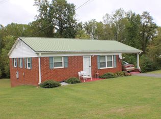 1742 Fancy Gap Rd, Mount Airy, NC 27030