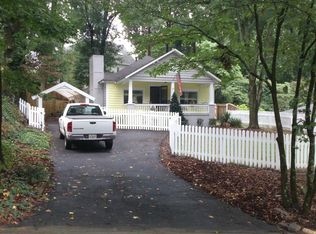 37 W Belle Isle Rd NE, Sandy Springs, GA 30342