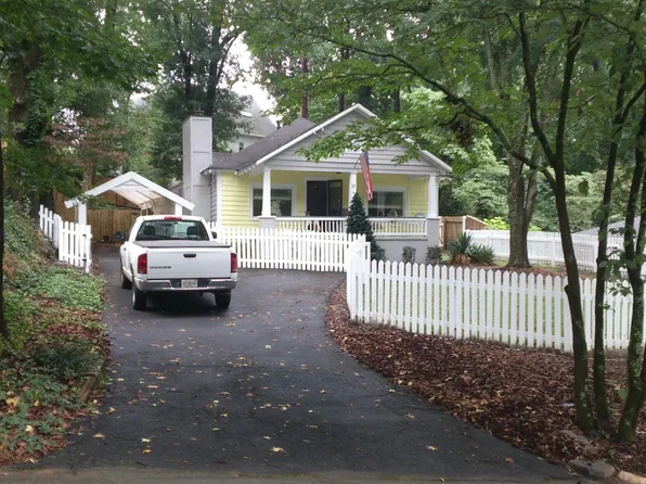 37 W Belle Isle Rd NE, Sandy Springs, GA 30342