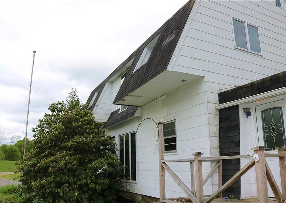 1st image of 223 Church St