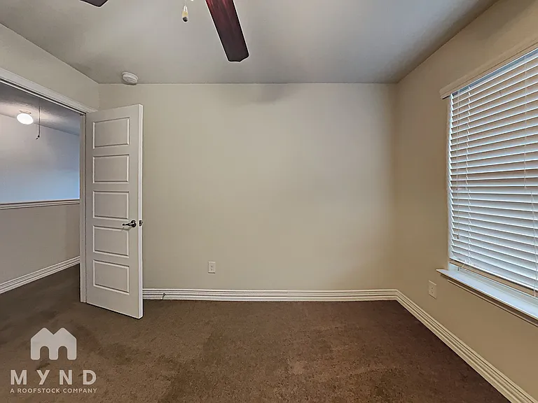 101 Peach St #1 — Photo 11