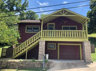 30 Owen St, Eureka Springs, AR 72632