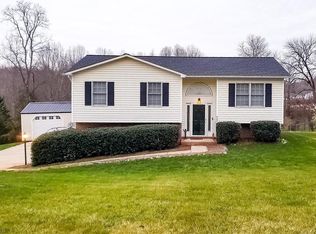 8290 Creedmoor Dr, Rural Hall, NC 27045