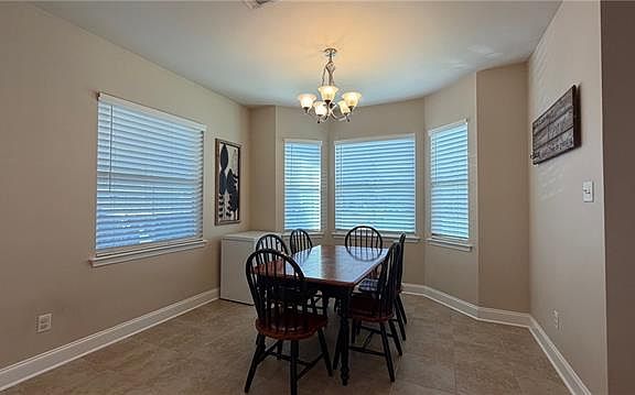 5th image of 5181 Woodcrest Dr