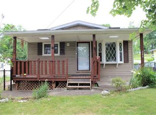 249 Evergreen St, Barberton, OH 44203