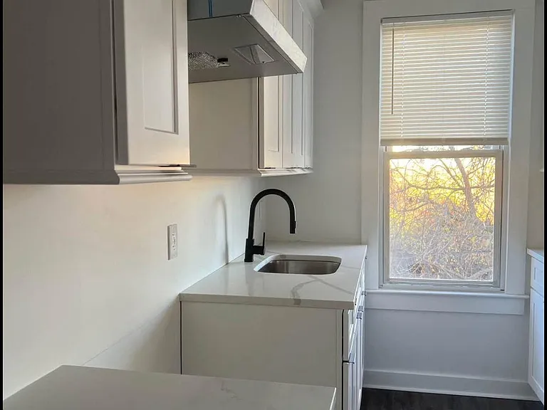 454 Newfield Ave #2 — Photo 23