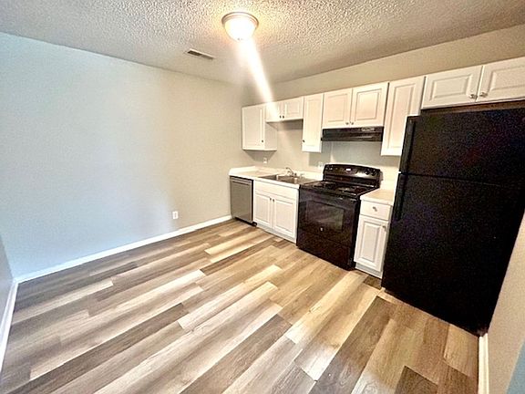 3rd image of 4523 Foster Ave SW #C7