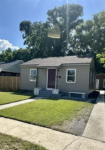 518 Marion Ave