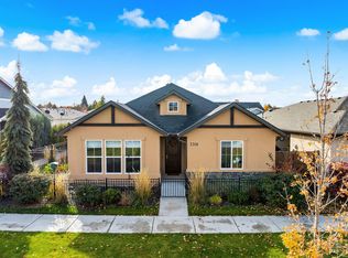 3318 N Park Crossing Ave, Meridian, ID 83646