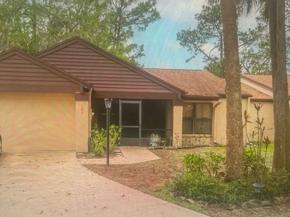 1st image of 164 Sea Pines Cir