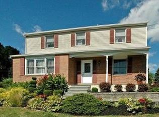 605 Dolores Dr, Broomall, PA 19008