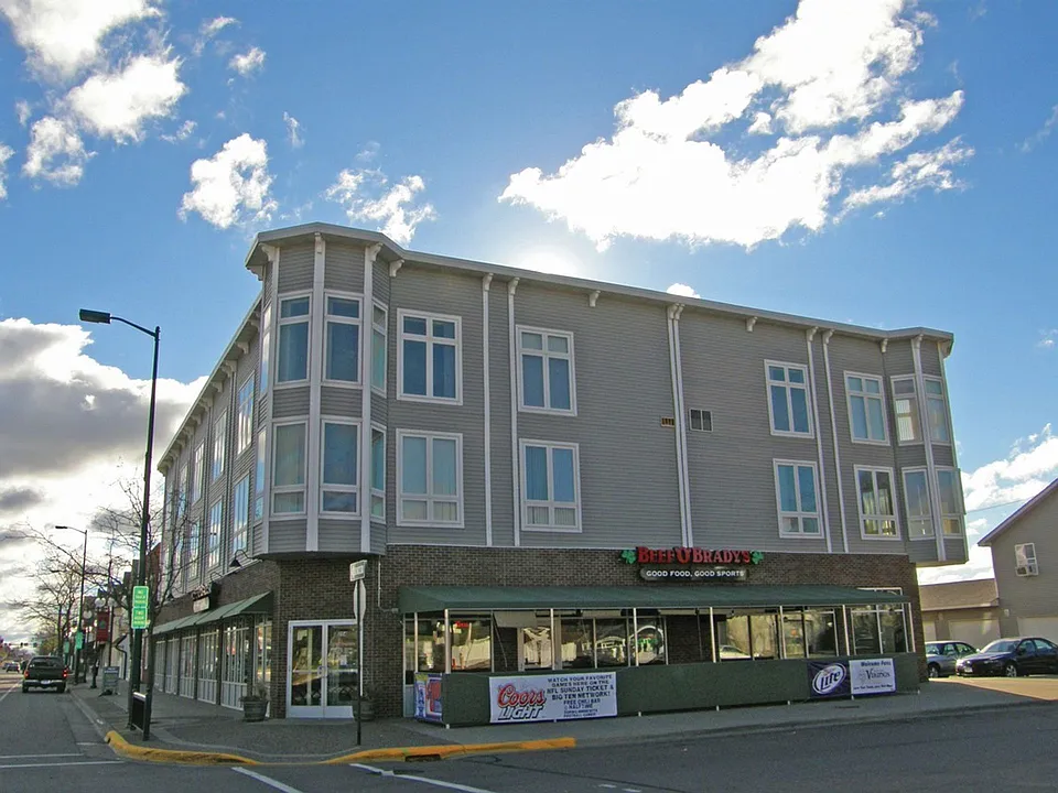 204 Locust St