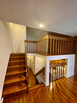 Rented by Avenues Real Estate | media 21