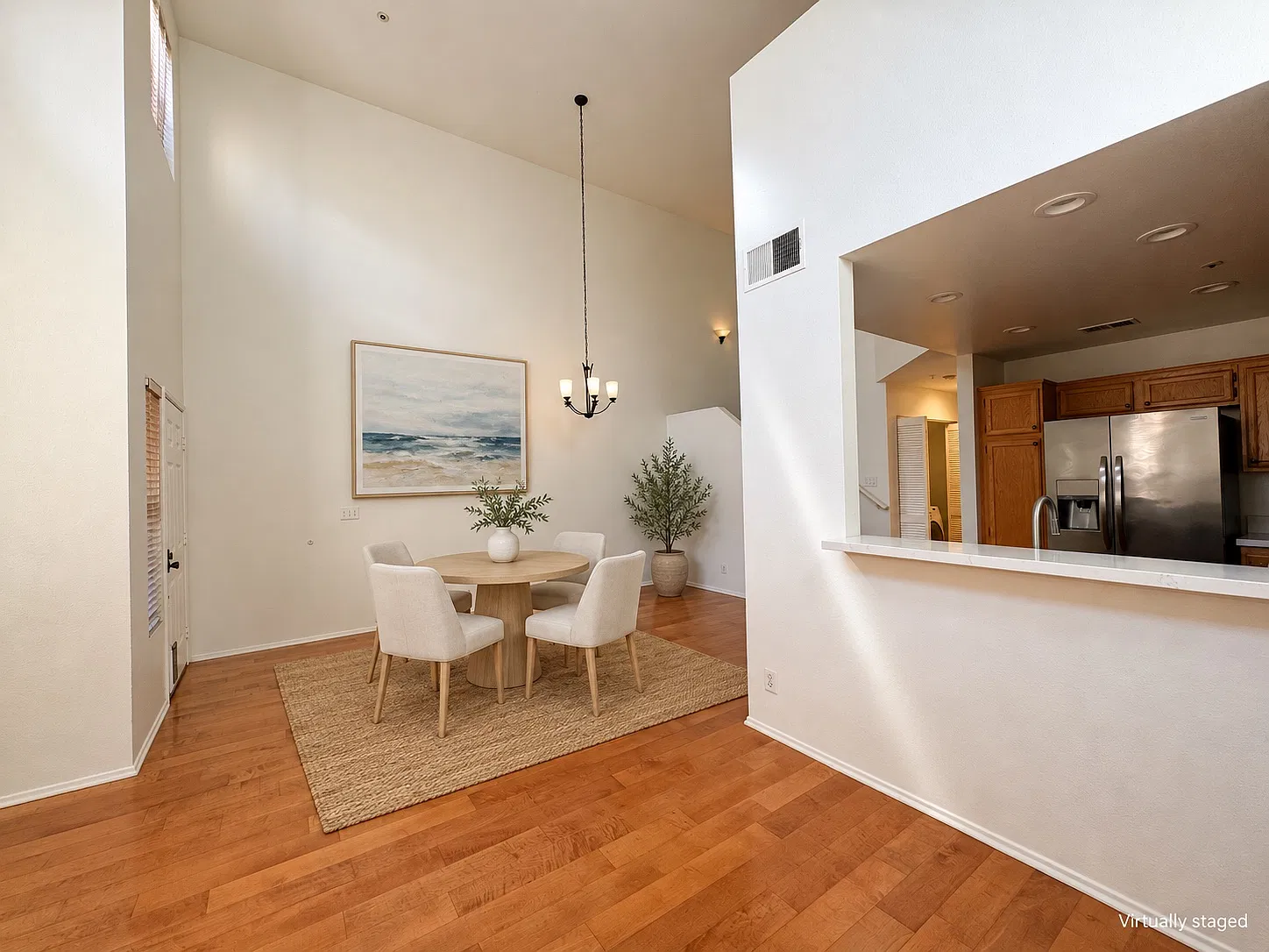 2 bed, 2.5 bath, 1222 sqft, $3,400 — Photo 2