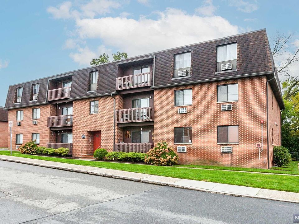 1st image of 5 Montgomery St Unit B8
