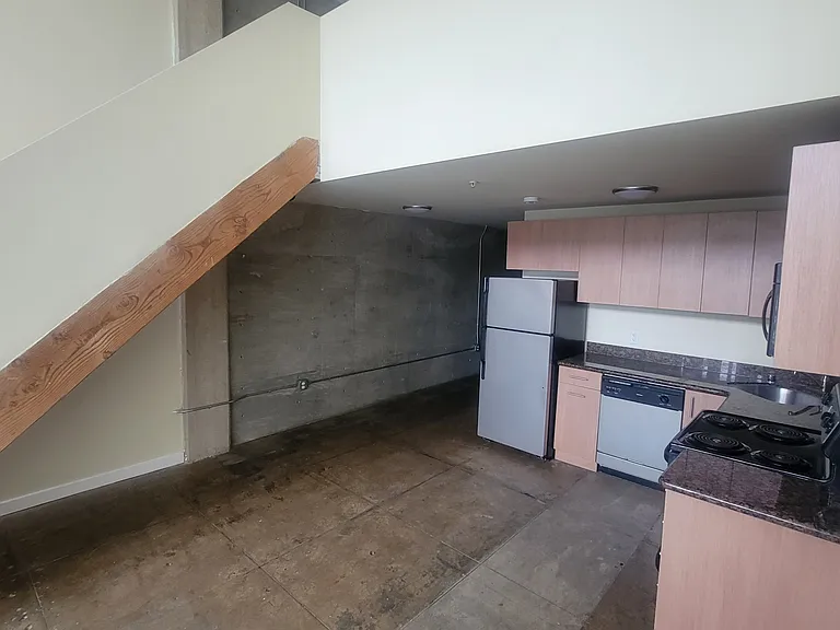 6311 N Figueroa St #2 — Photo 2