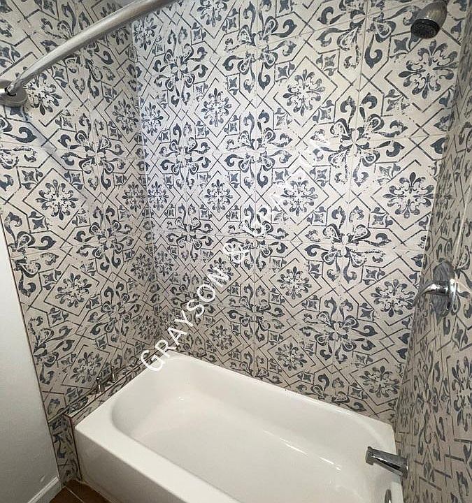 1st image of 211 W Hadley St #4