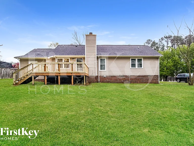 1909 Red Oak Ln — Photo 16