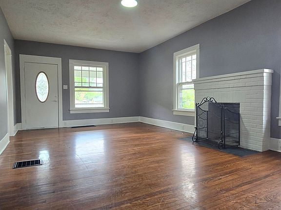 4th image of 311 School St #A