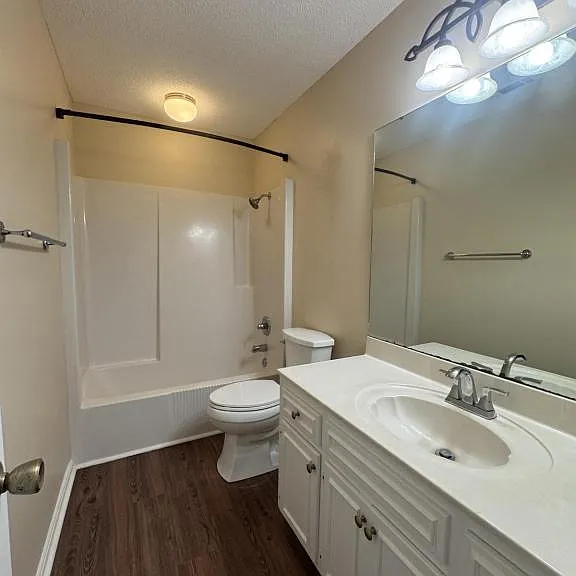 176 Fairway Woods Dr — Photo 17