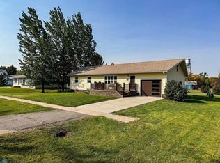308 3rd St, Shelly, MN 56581