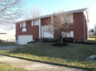 1004 Rio Ln, Dayton, OH 45429