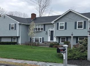 34 Cypress St, Medfield, MA 02052