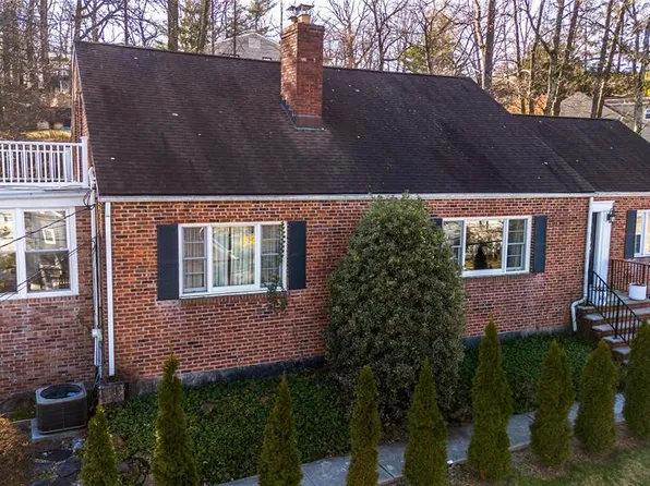 64 Greenwood Ave, West Orange, NJ 07052