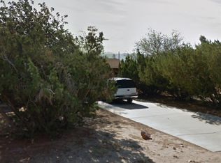 10333 6th St, Hesperia, CA 92345