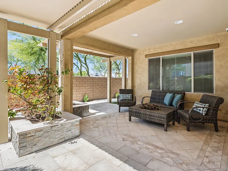 211 E Brinley Dr — Photo 43