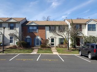 15 Daniel Dr, Franklin Park, NJ 08823