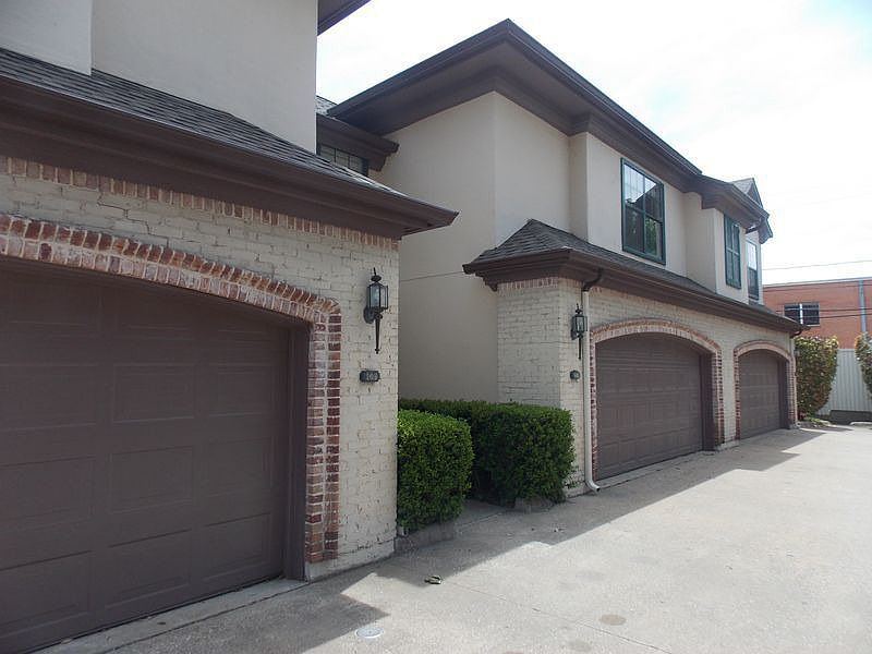 1st image of 5950 Lindenshire Ln APT 103