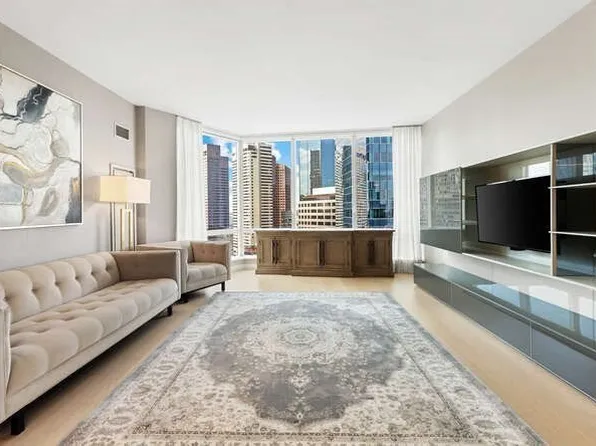 1 Franklin St #2307, Boston, MA 02110