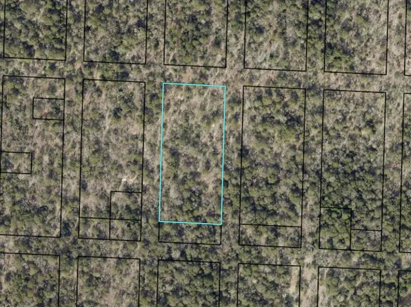 Christopher Ln, Crestview, FL 32539