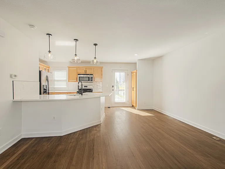 4536 Jefferson St #4 — Photo 6