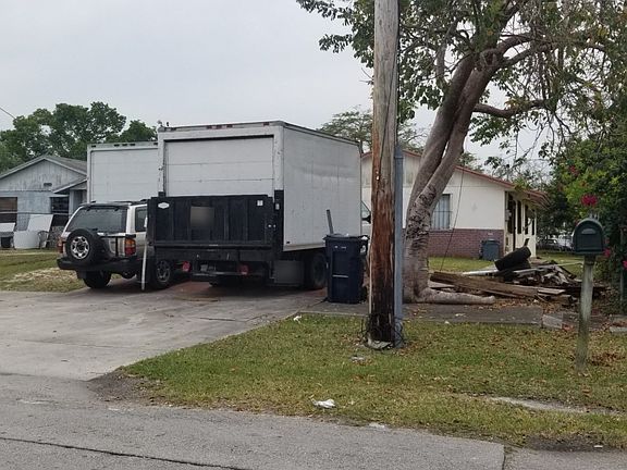 2nd image of 559 NW 4th St