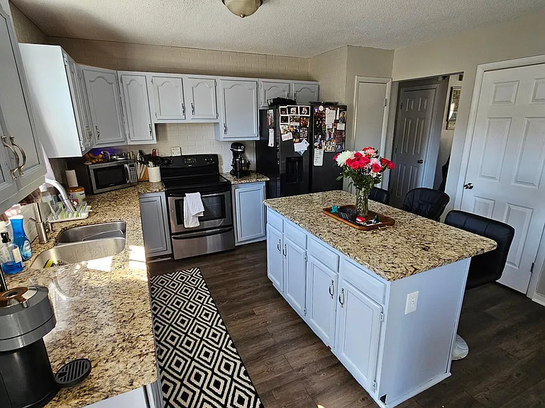 4 Weddington Ct — Photo 5