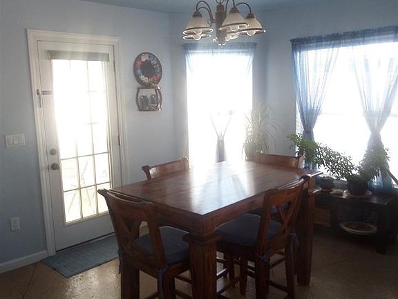 4th image of 1608 Northhills Blvd