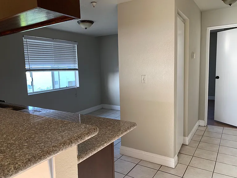 12622 Kornblum Ave #7 — Photo 14