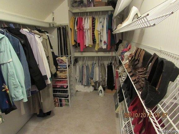 4th image of 52397 Creek Ln