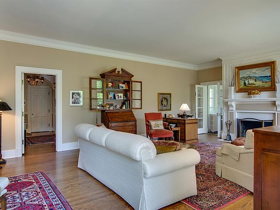 2nd image of 4014 Woodmont Blvd
