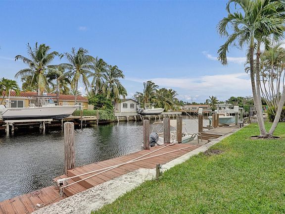 5th image of 301 E Mcnab Road #115