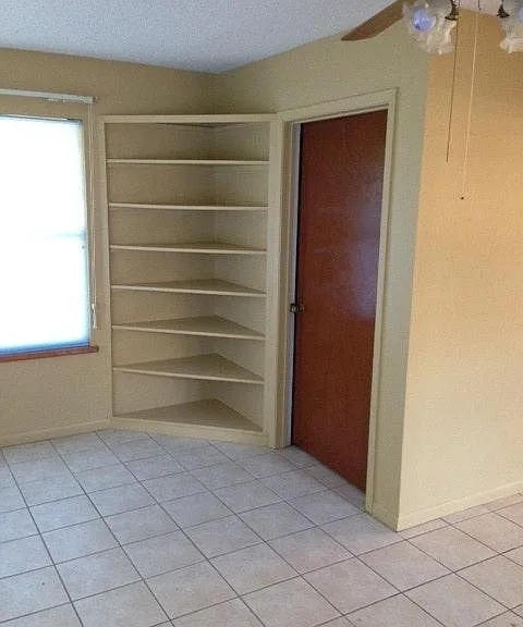 1365 W Hyman St — Photo 10