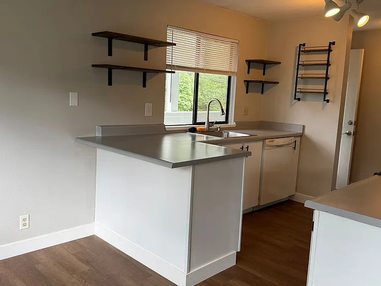 1624 201st Pl SE #6D — Photo 3