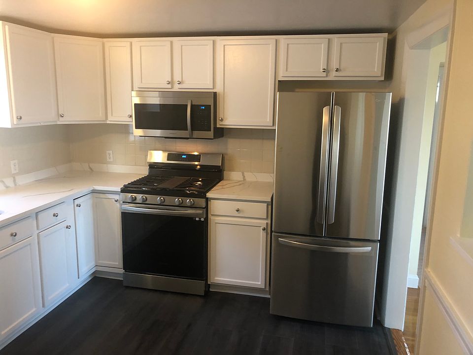 1st image of 98 Moreland St APT 3