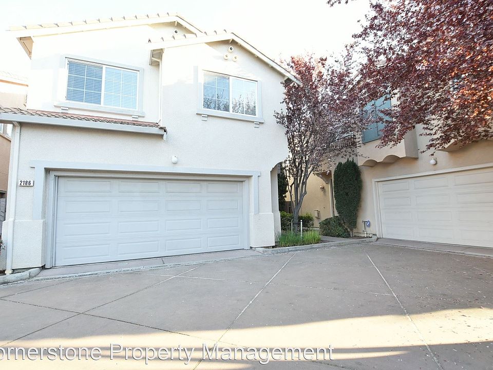 1st image of 2186 Esperanca Ave