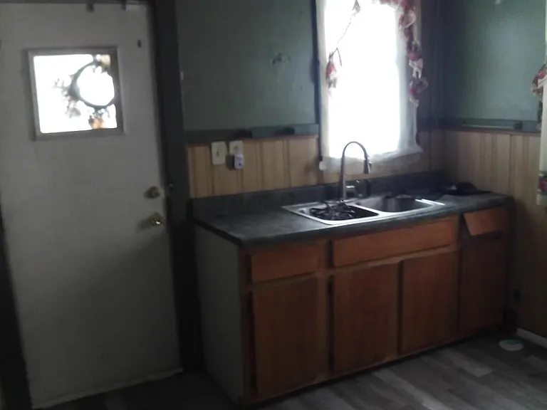 1517 Lincoln Ave — Photo 6