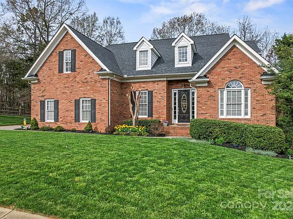 2nd image of 8110 Anzack Ln