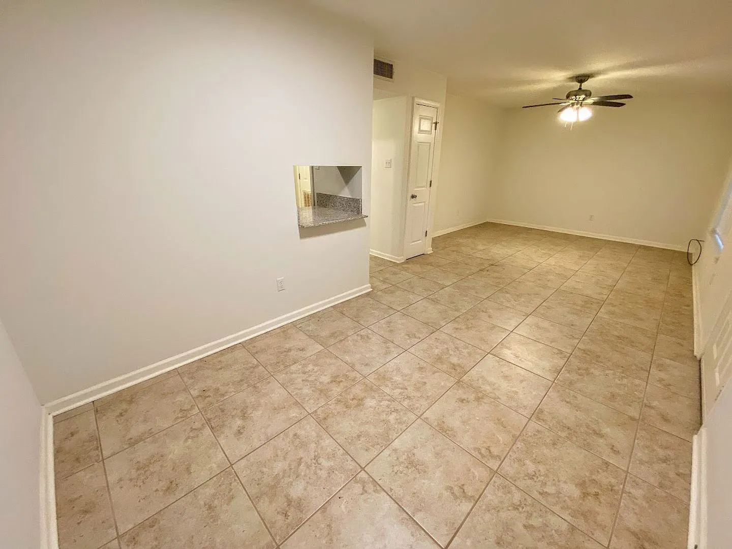 1BR/1BA | Perfect Location | Water + Washer/Dryer Included — Photo 3